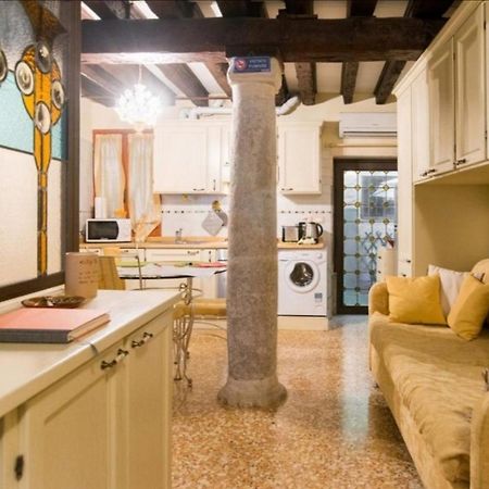 Historical Flat In Cannaregio, Venezia Luaran gambar
