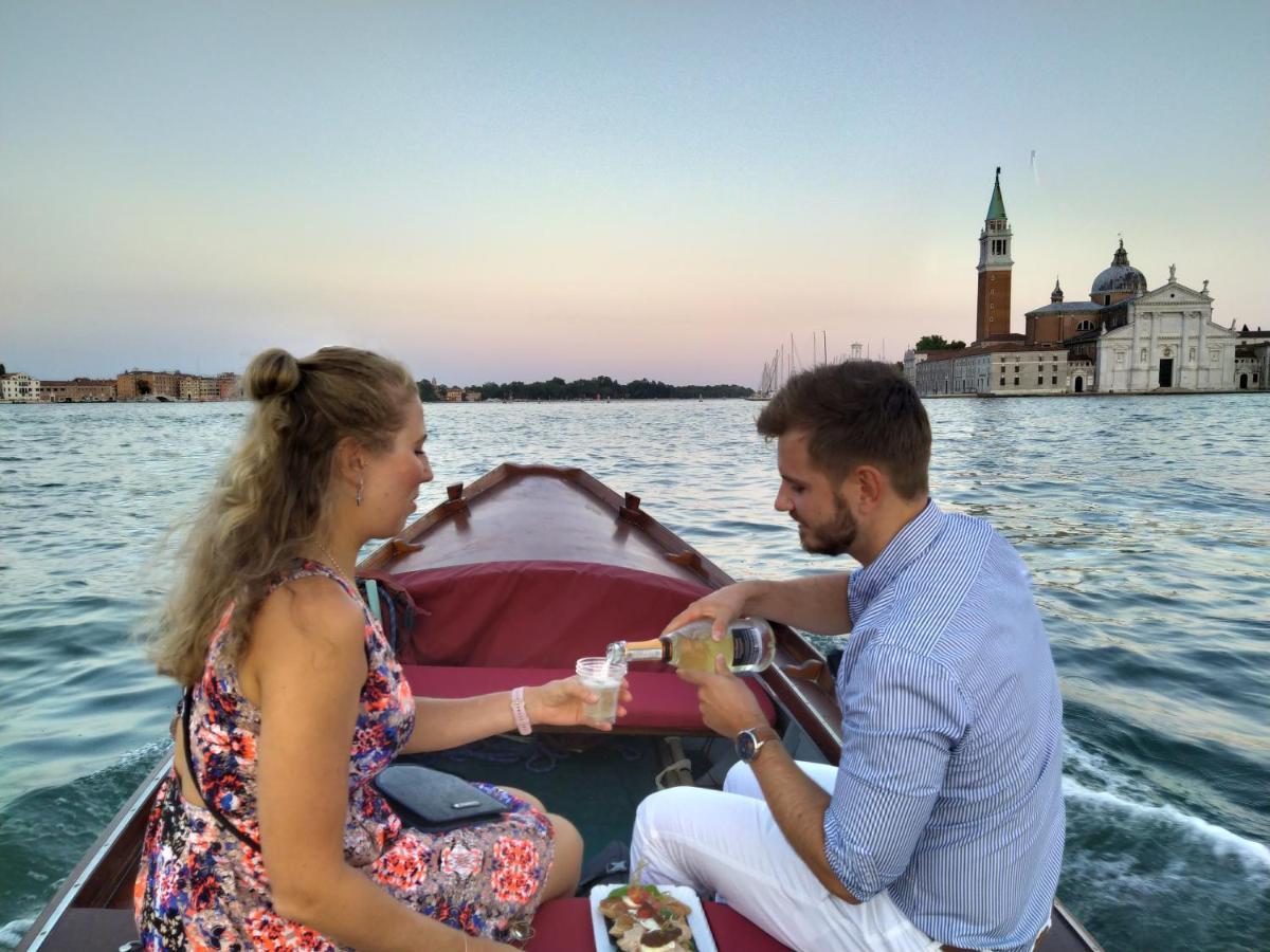 Historical Flat In Cannaregio, Venezia Luaran gambar