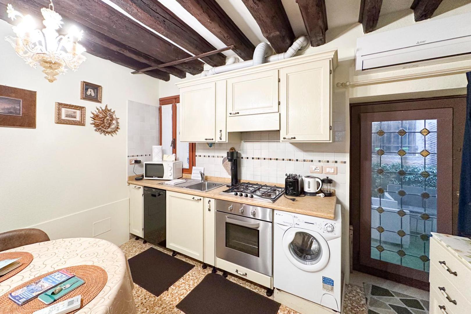 Historical Flat In Cannaregio, Venezia Luaran gambar